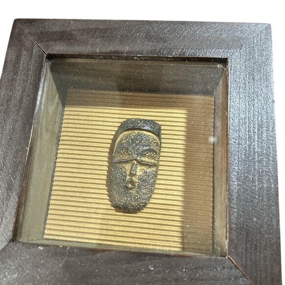 Two African Ceremonial Head Figure Shadow Boxes in Brown Wood Frame - Picture 3 of 8